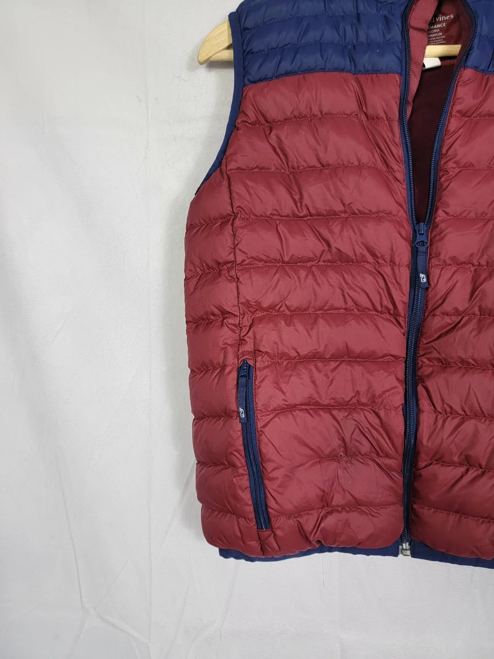 Boys XL (18) Quilted Down Vineyard Vines Vest - Burgundy & Navy